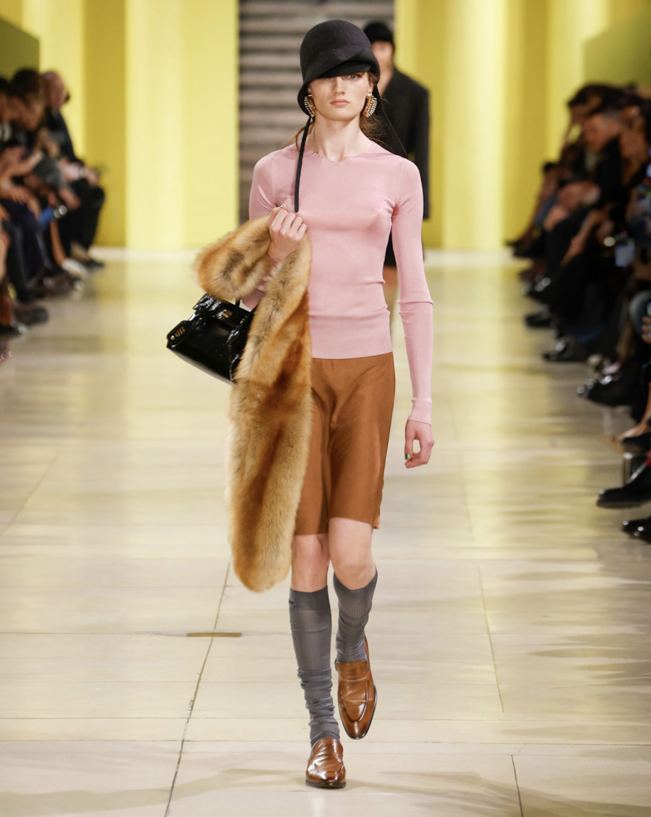 miu%20miu%20fw25%201-1742497523001